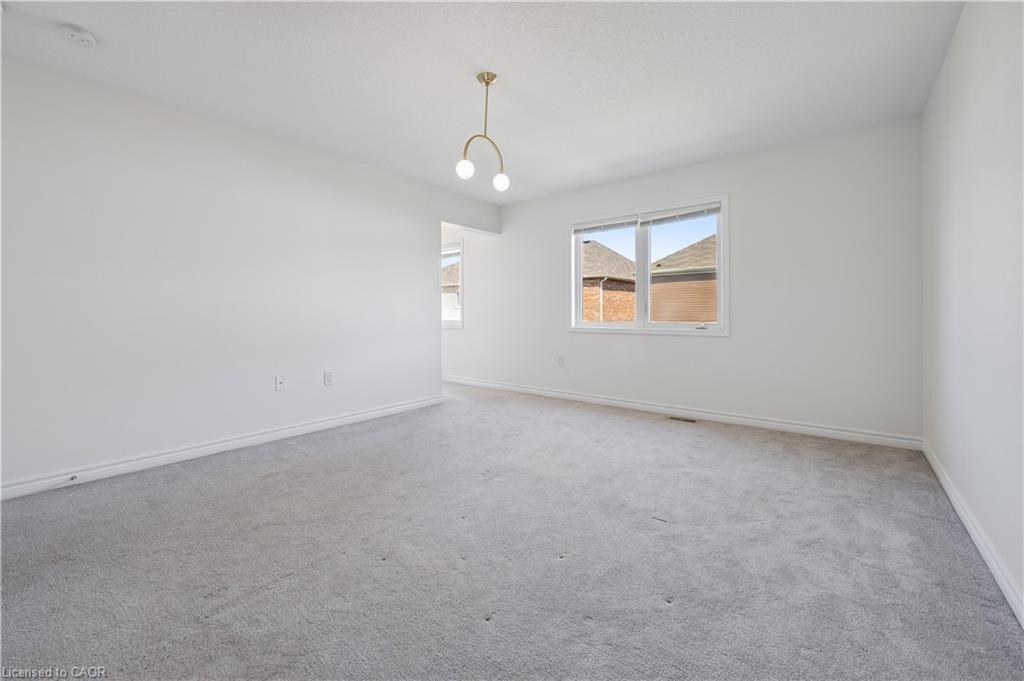 267 Grovehill Crescent Property Photo 21