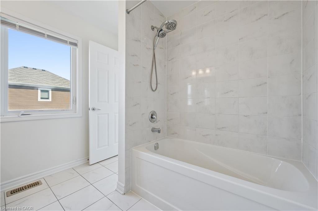 267 Grovehill Crescent Property Photo 24