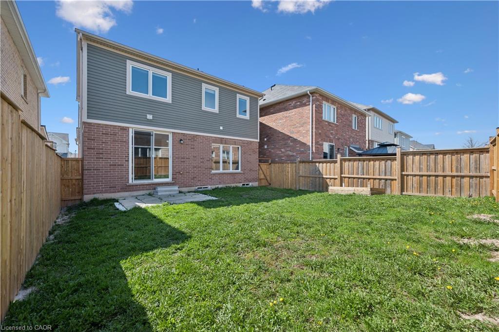 267 Grovehill Crescent Property Photo 32
