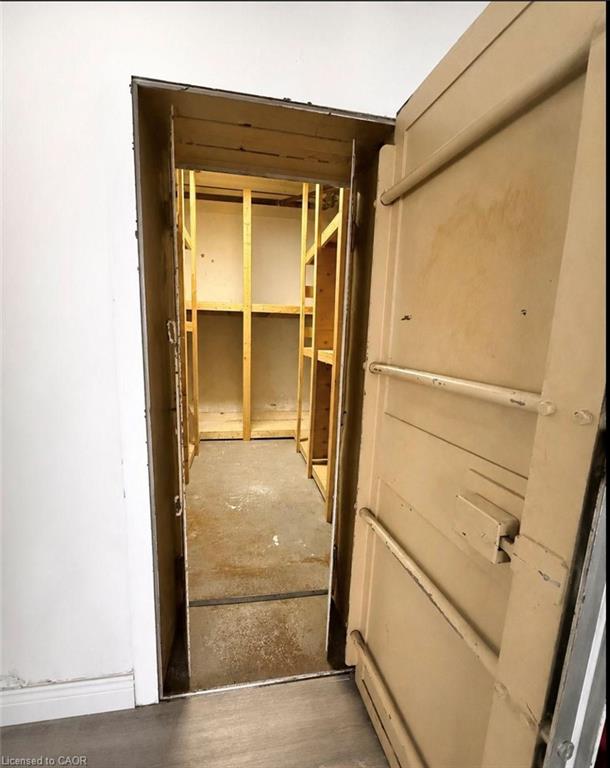 100-231 Bay Street N Property Photo 6