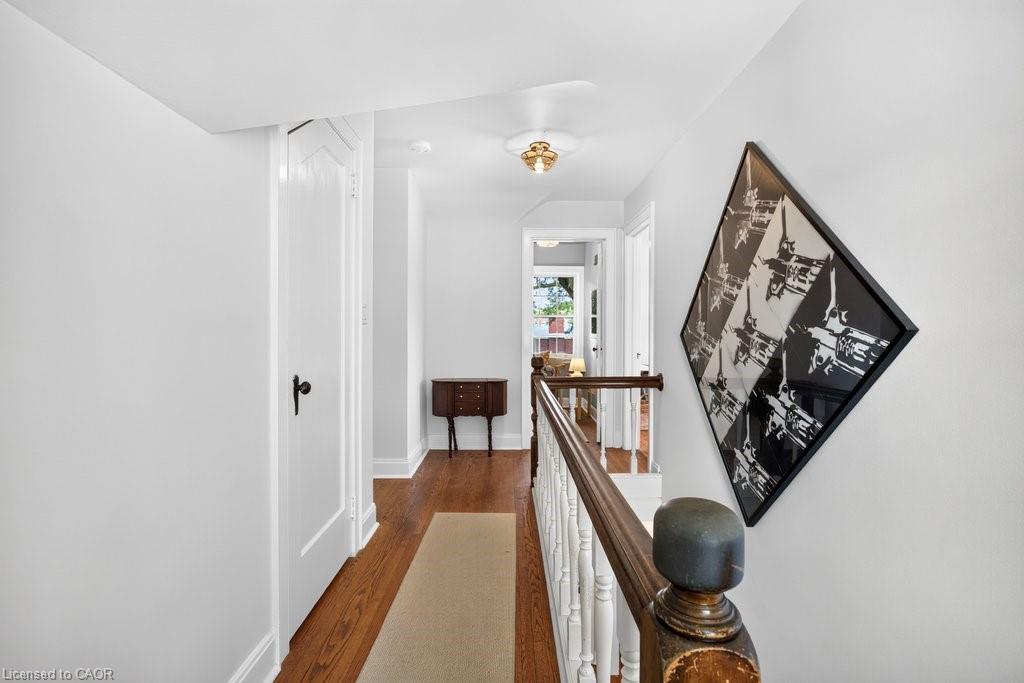 3947 Bloor Street W Property Photo 15