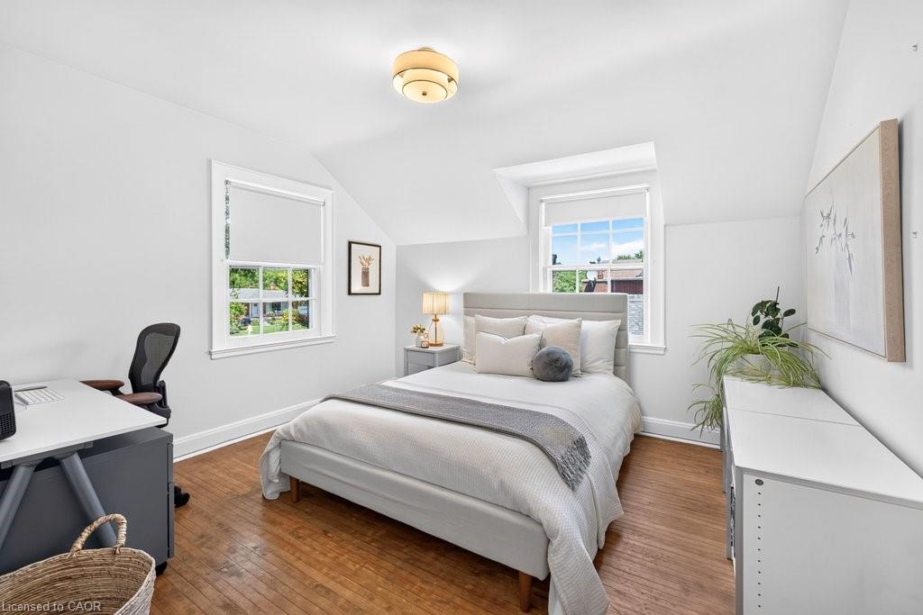 3947 Bloor Street W Property Photo 17