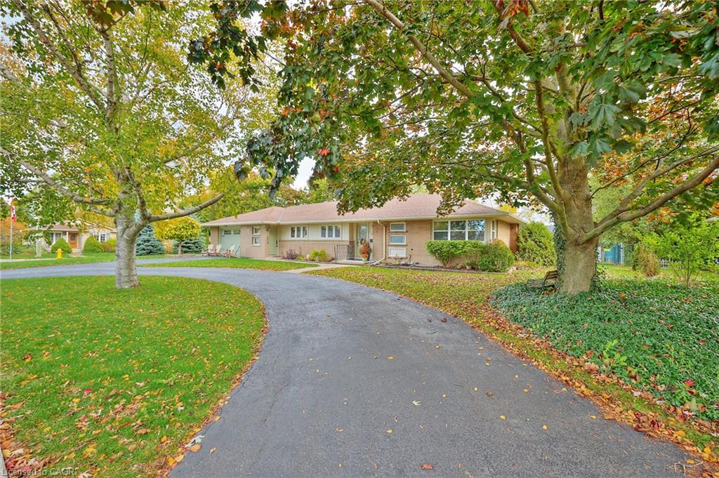 123 Fairview Avenue W Property Photo 3
