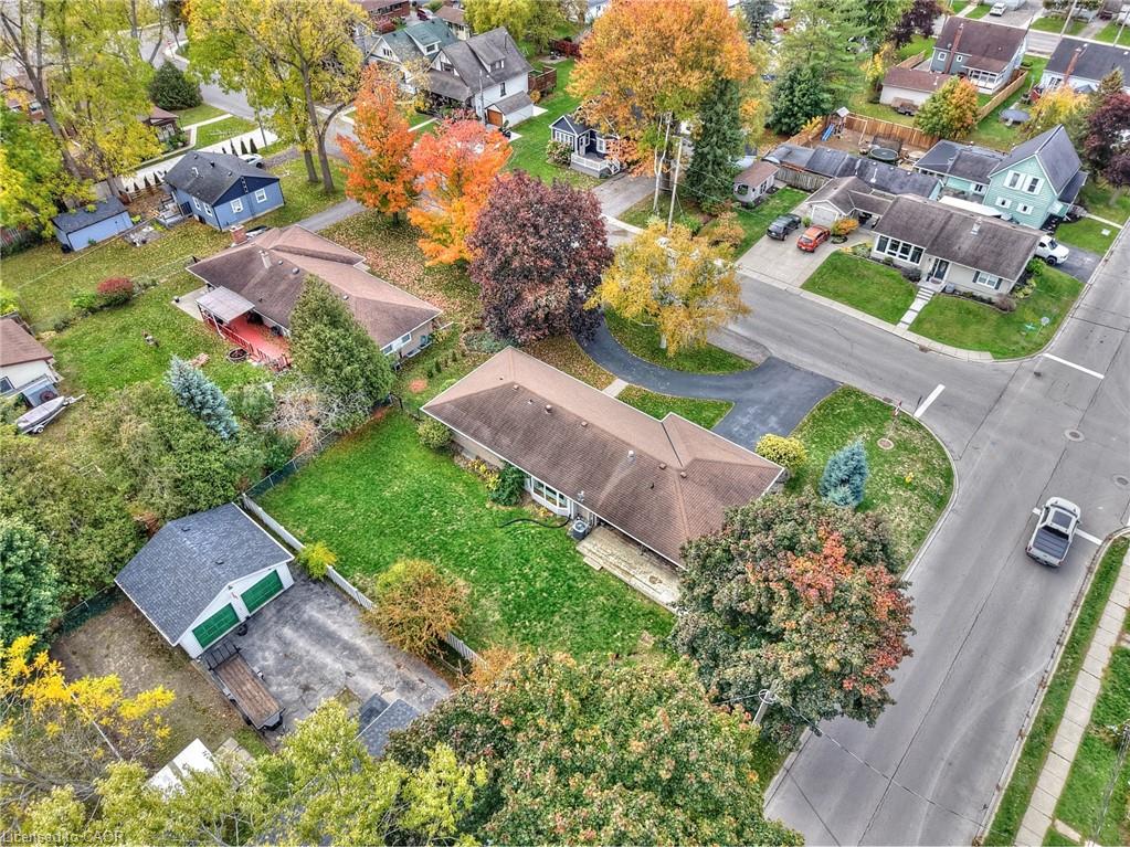 123 Fairview Avenue W Property Photo 5