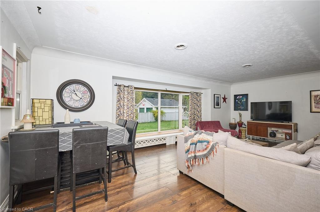 123 Fairview Avenue W Property Photo 14