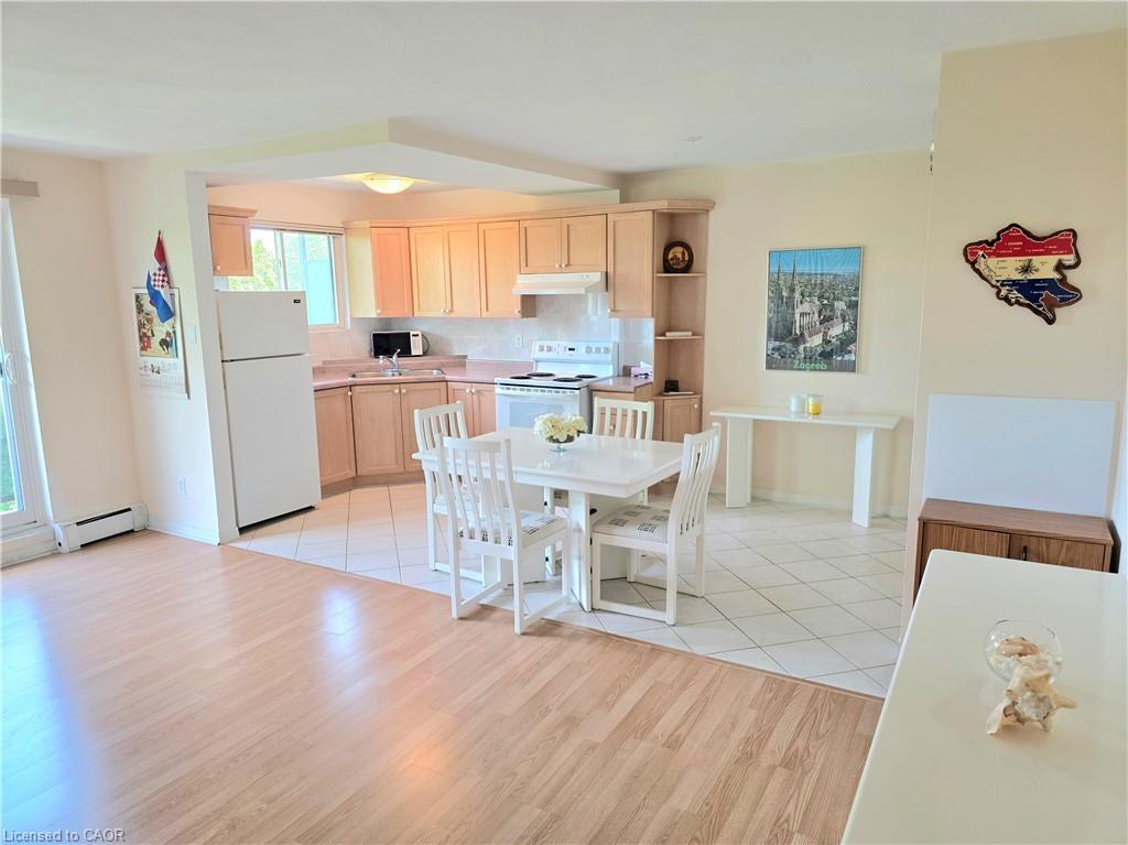 37-2373 King Street E Property Photo 12