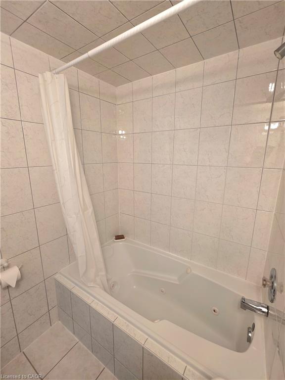 37-2373 King Street E Property Photo 24