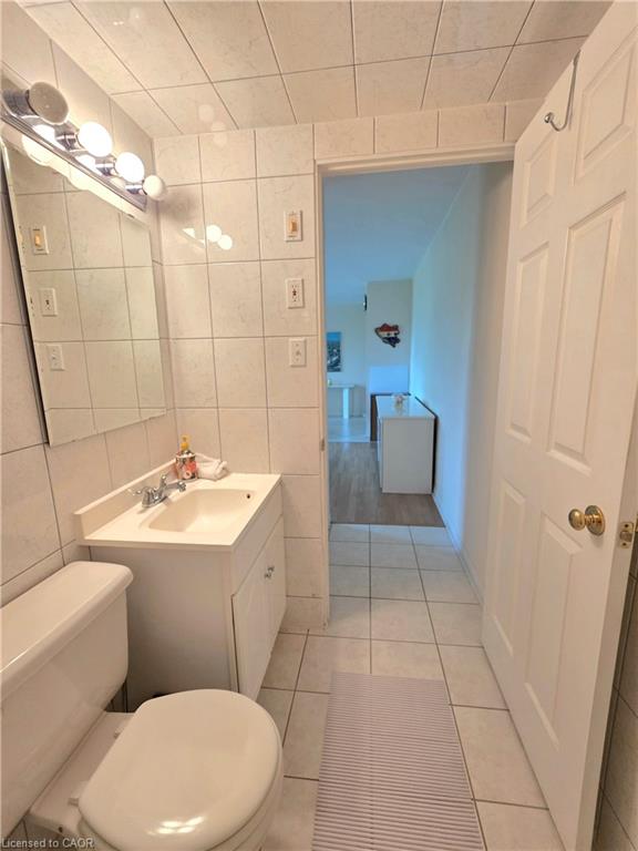 37-2373 King Street E Property Photo 25