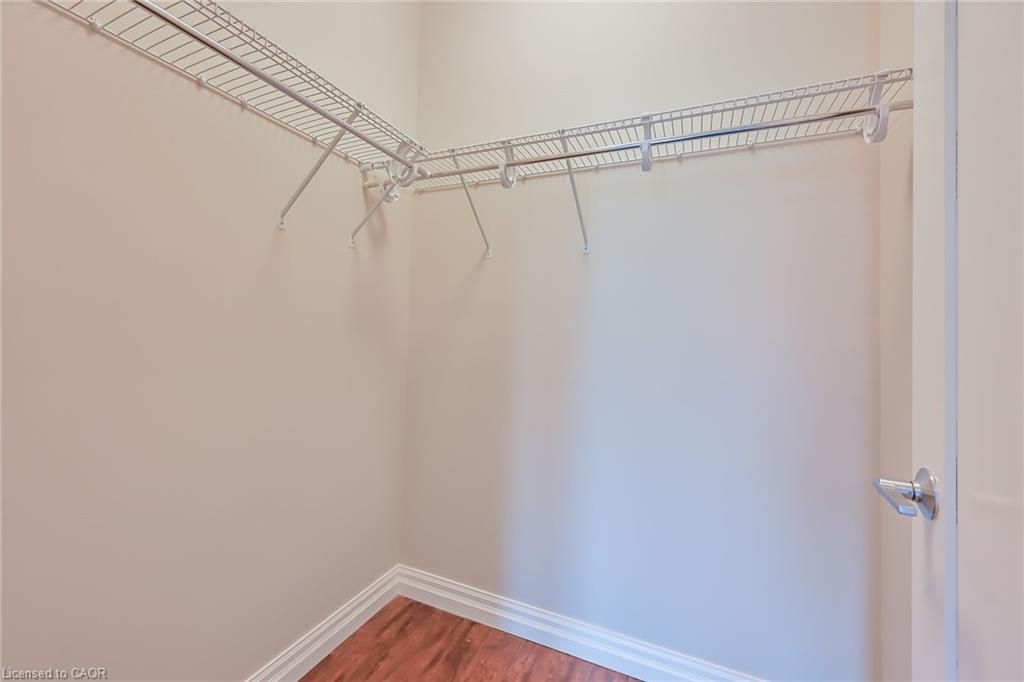 703-112 King Street E Property Photo 16