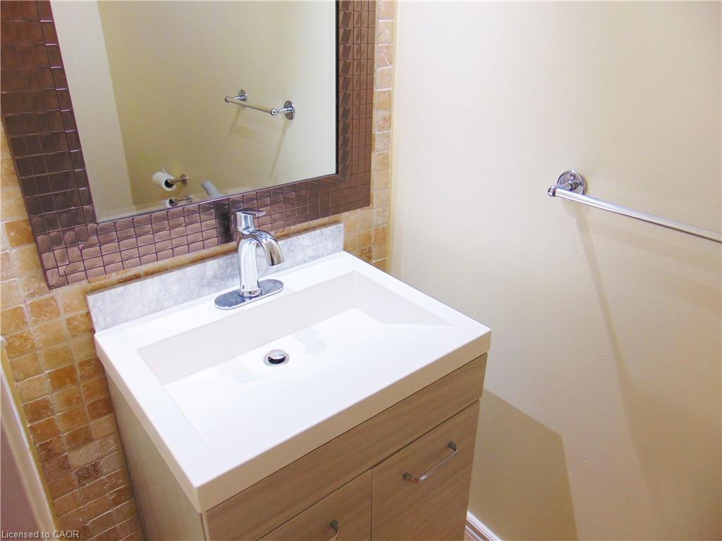 214 Snowdrop Crescent Property Photo 13