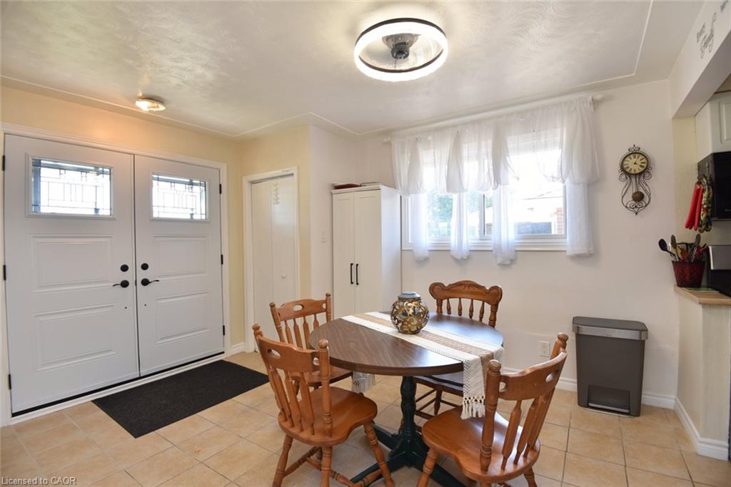 682 Mohawk Road W Property Photo 20
