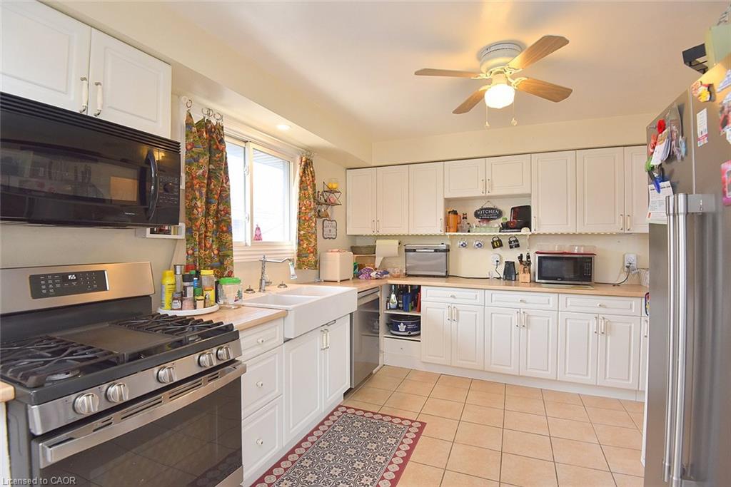 682 Mohawk Road W Property Photo 23