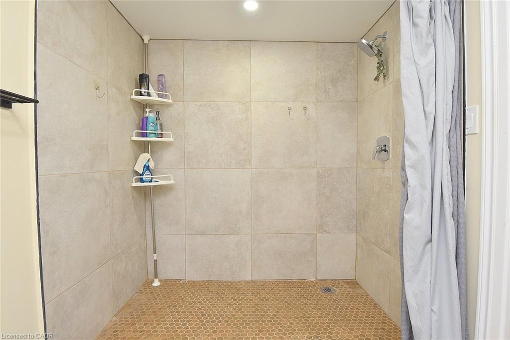 682 Mohawk Road W Property Photo 35