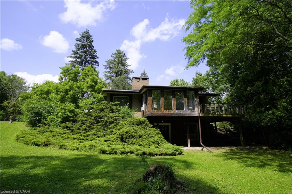 560 Crane Court Property Photo 3