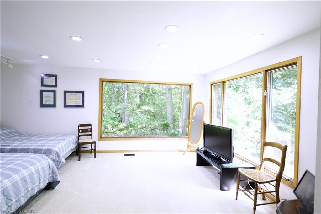 560 Crane Court Property Photo 19