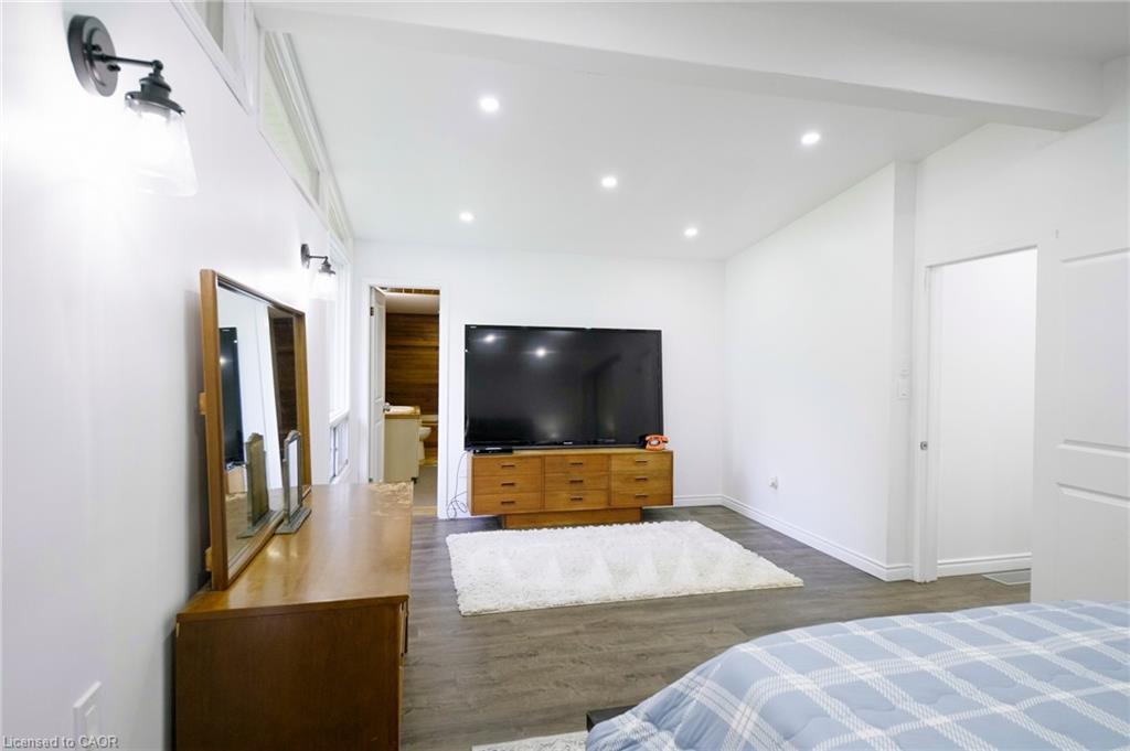 560 Crane Court Property Photo 22