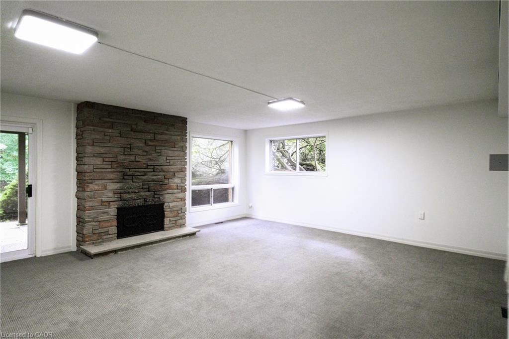 560 Crane Court Property Photo 32