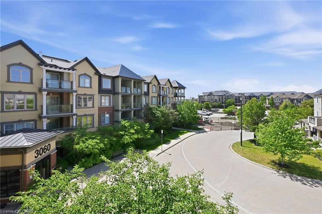 303-3060 Rotary Way Property Photo 19