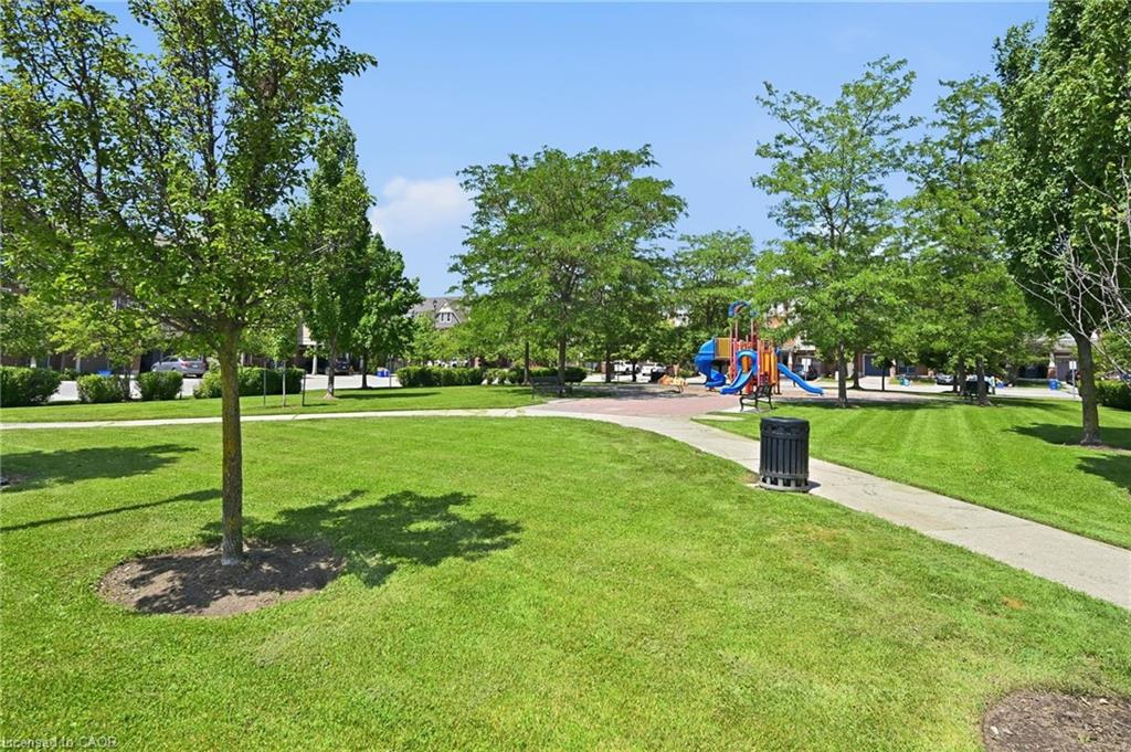 303-3060 Rotary Way Property Photo 21