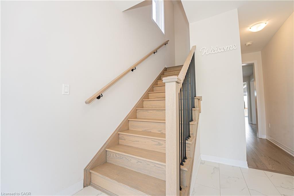 15 Tyler Ave Avenue Property Photo 23