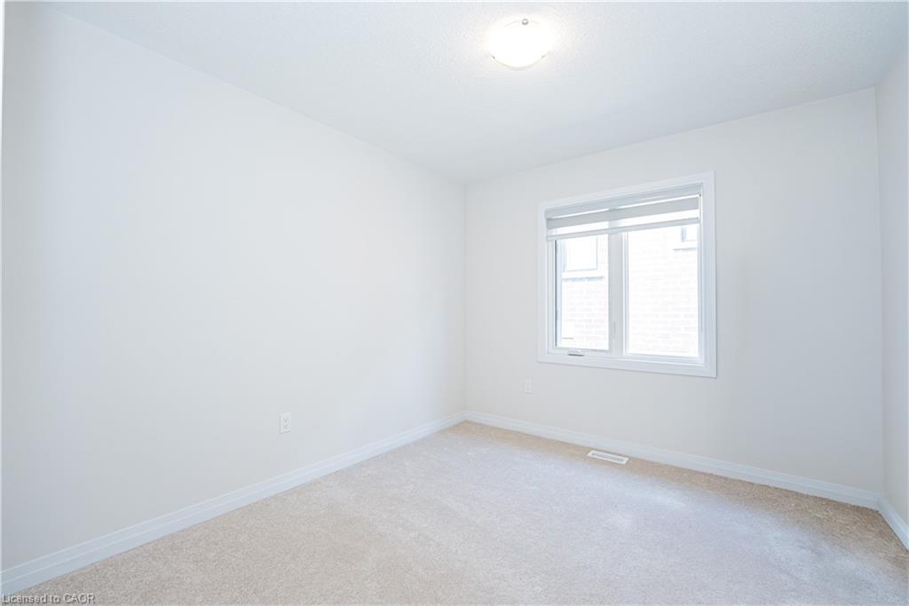15 Tyler Ave Avenue Property Photo 35