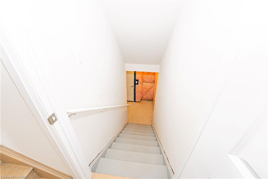15 Tyler Ave Avenue Property Photo 42