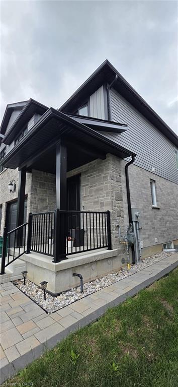 1156 Swan Street Property Photo 3