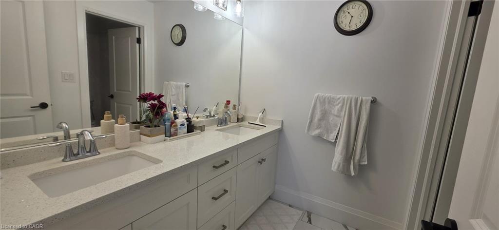 1156 Swan Street Property Photo 19