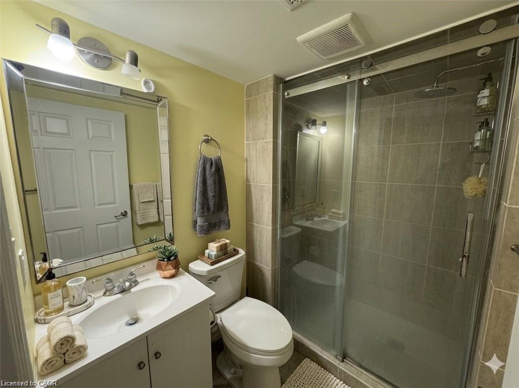 40 Lena Crescent Property Photo 7