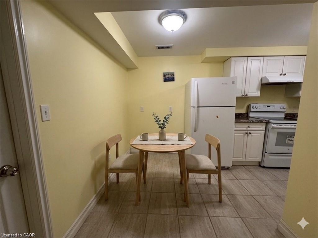 40 Lena Crescent Property Photo 9