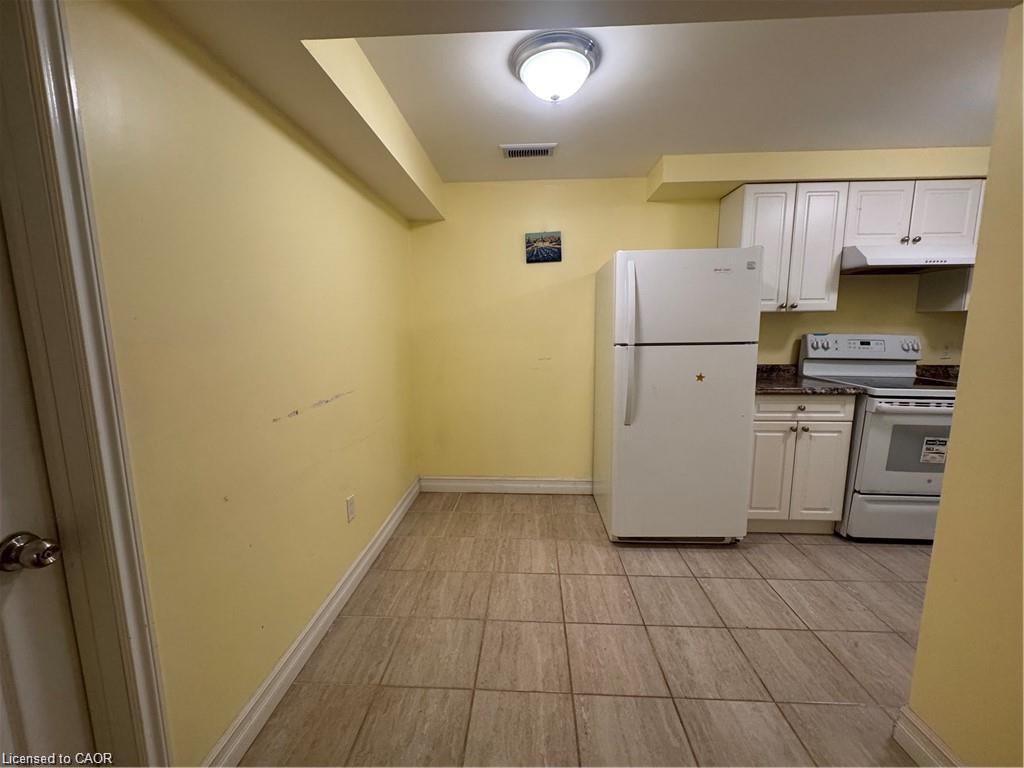 40 Lena Crescent Property Photo 10