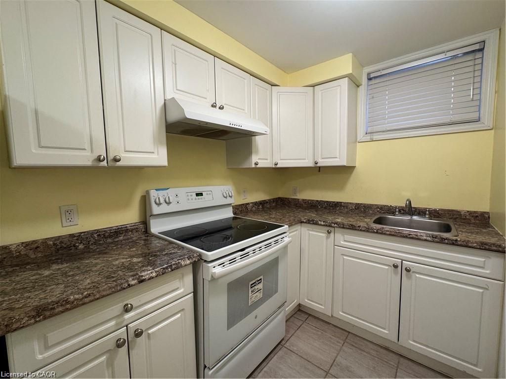 40 Lena Crescent Property Photo 11
