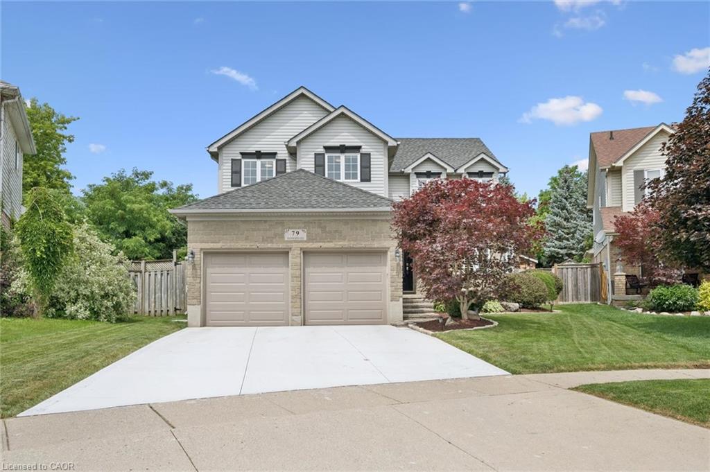 79 Wadsworth Crescent Property Photo 3