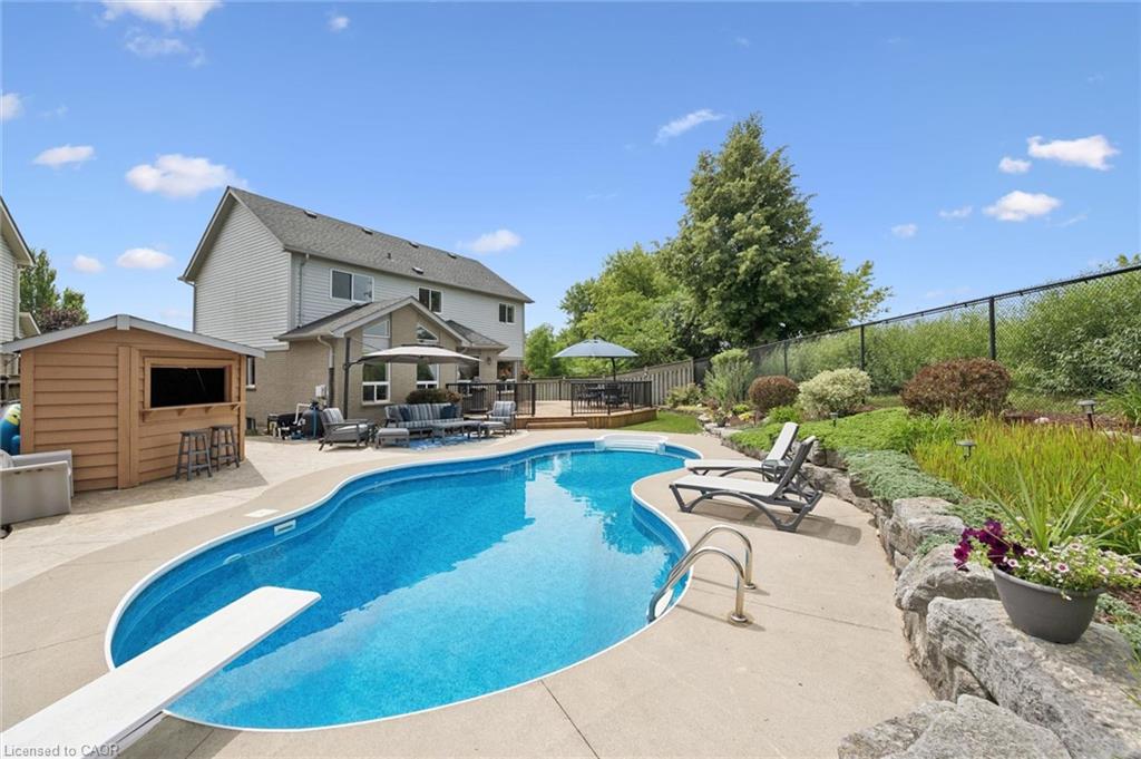 79 Wadsworth Crescent Property Photo 39