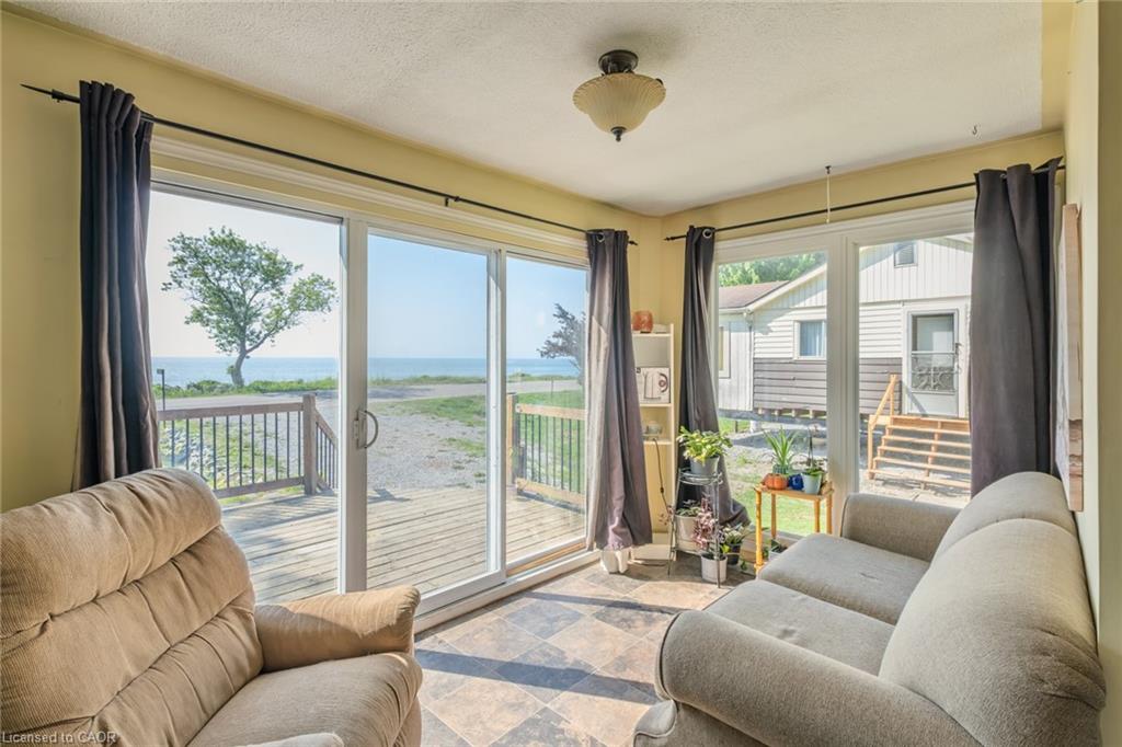 325 Blue Water Parkway Property Photo 8