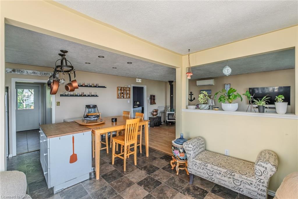 325 Blue Water Parkway Property Photo 10