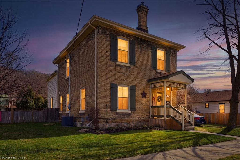 9 Willow Street Property Photo 1