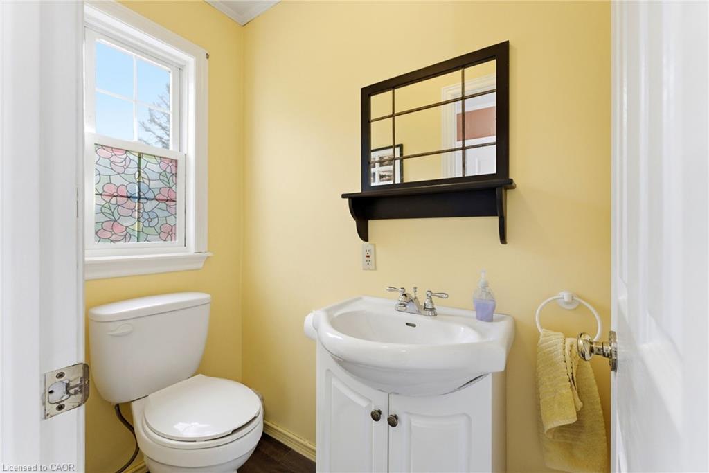 9 Willow Street Property Photo 6
