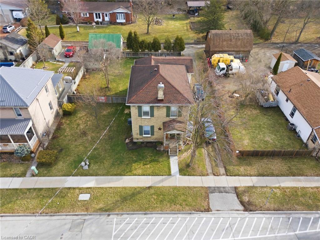 9 Willow Street Property Photo 42
