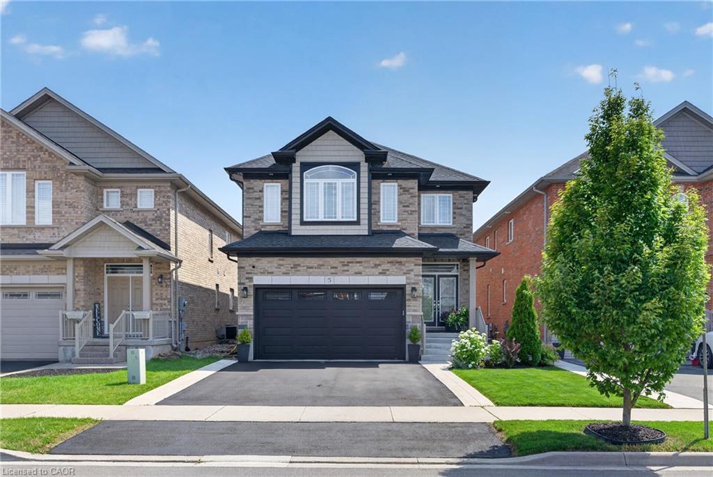 5 Narbonne Crescent Property Photo 1