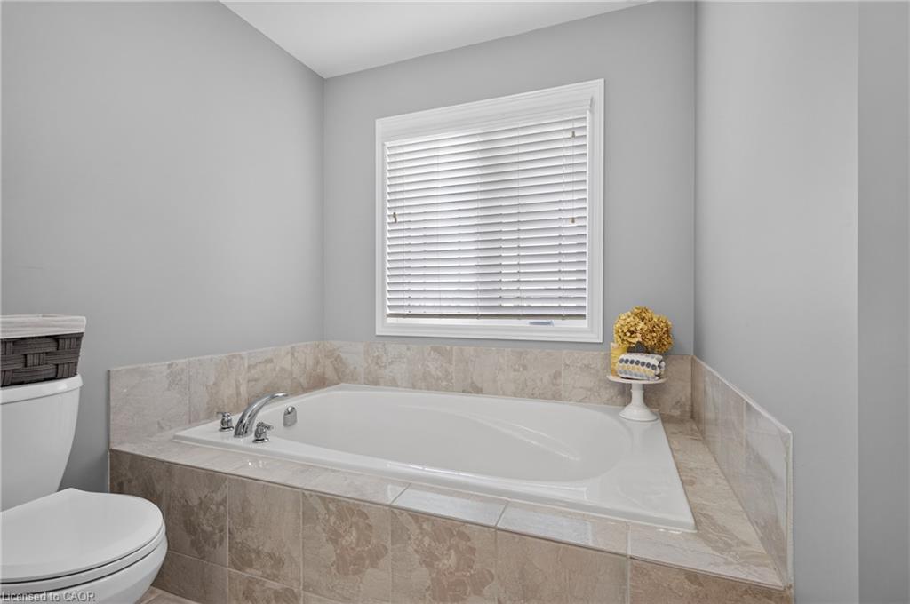5 Narbonne Crescent Property Photo 36