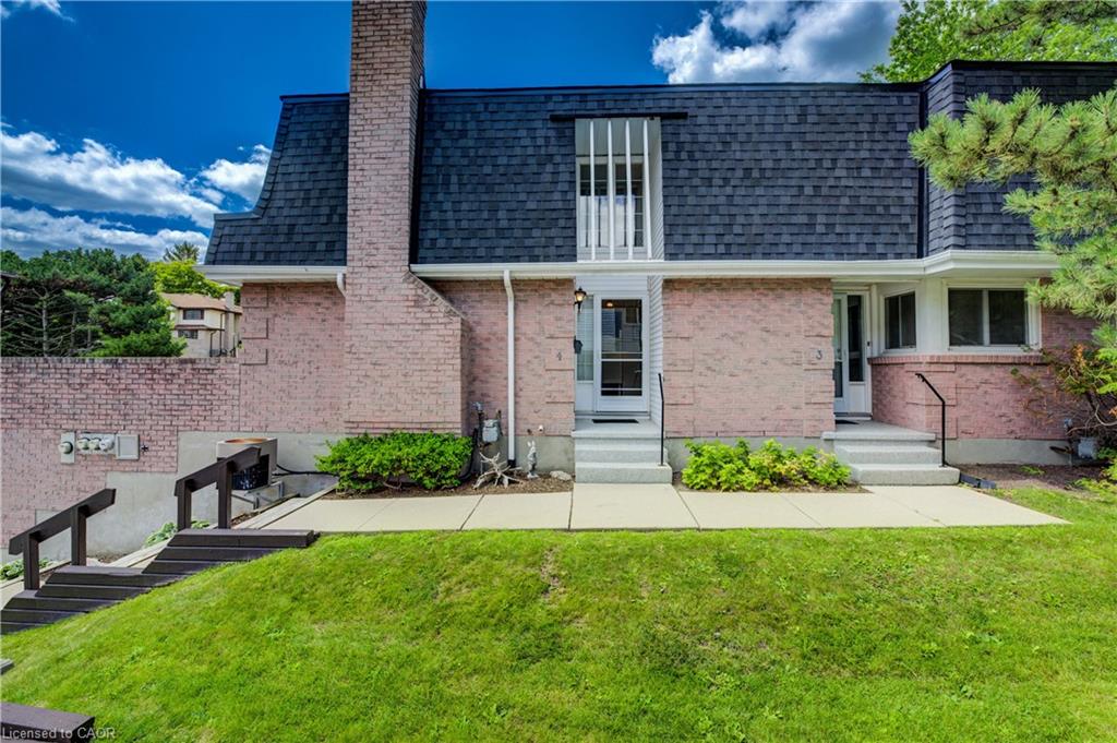 4-493 Beechwood Drive Property Photo 4