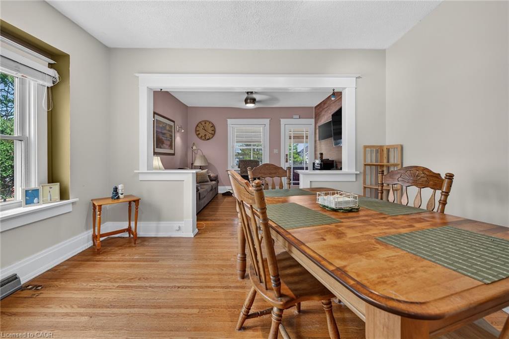 208 Carlton Street Property Photo 13