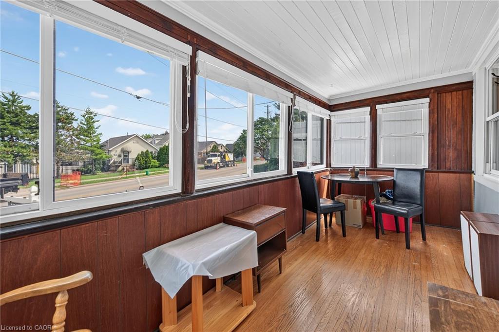 208 Carlton Street Property Photo 23