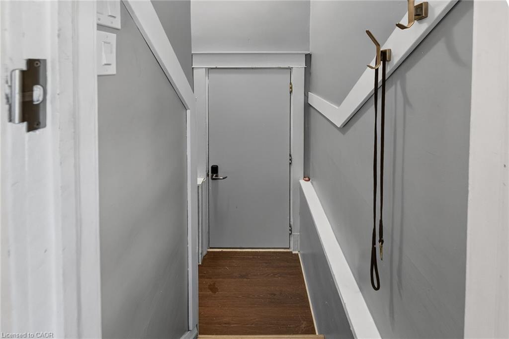 208 Carlton Street Property Photo 30