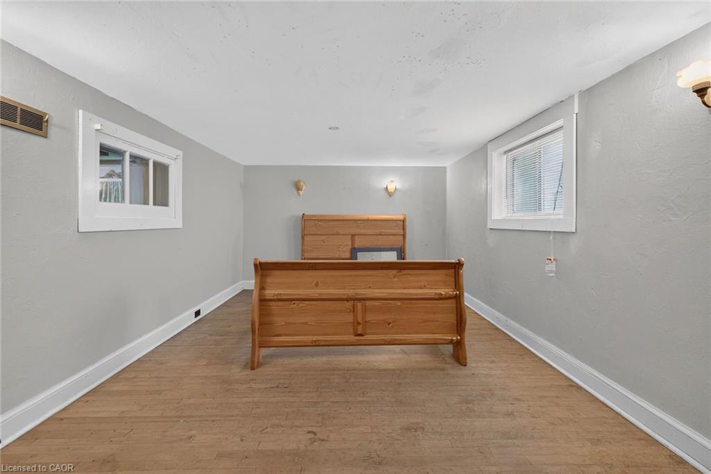 208 Carlton Street Property Photo 33