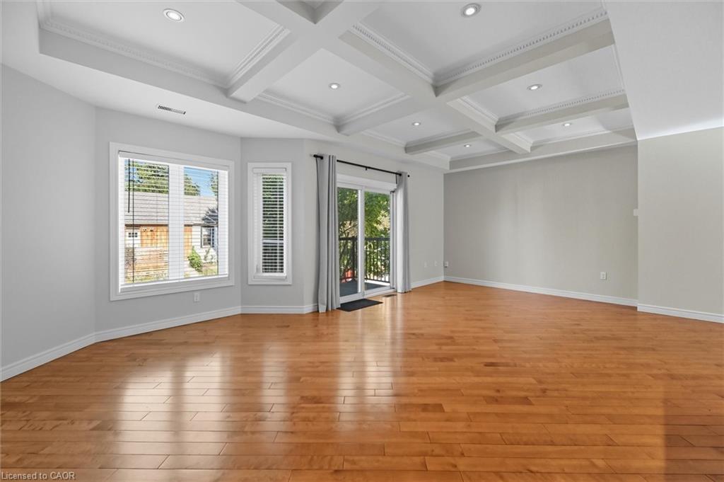 88 Wood Street E Property Photo 4