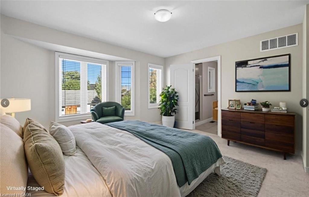 88 Wood Street E Property Photo 12