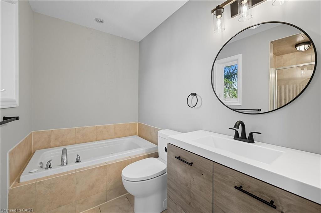88 Wood Street E Property Photo 15