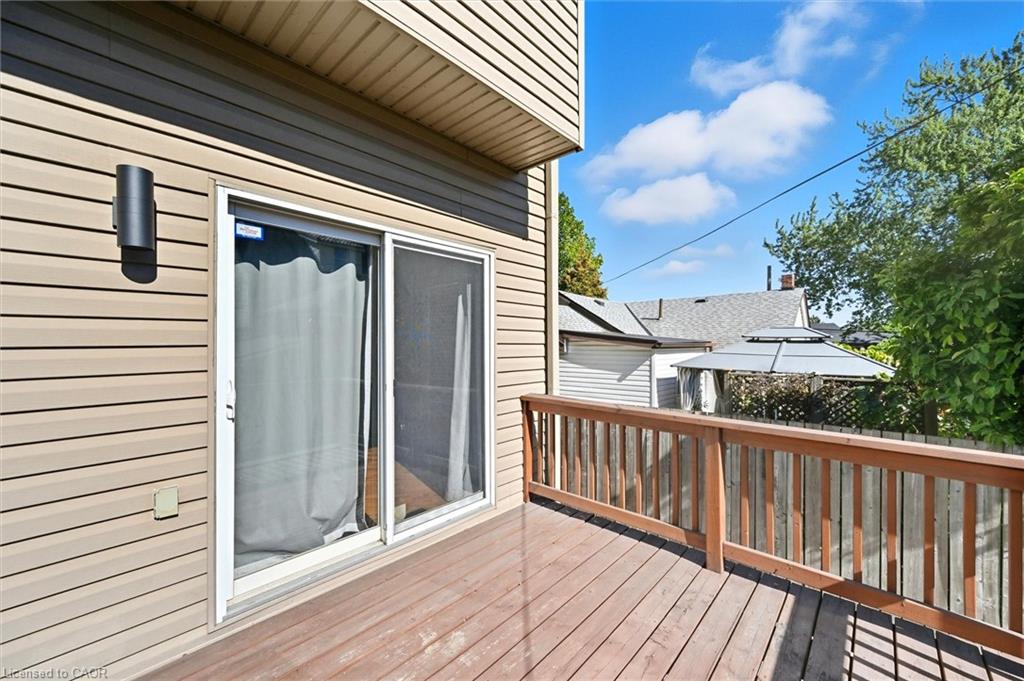 88 Wood Street E Property Photo 24